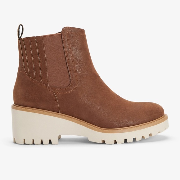 Maurice’s Chelsea Boot Color Cognac - Picture 1 of 7
